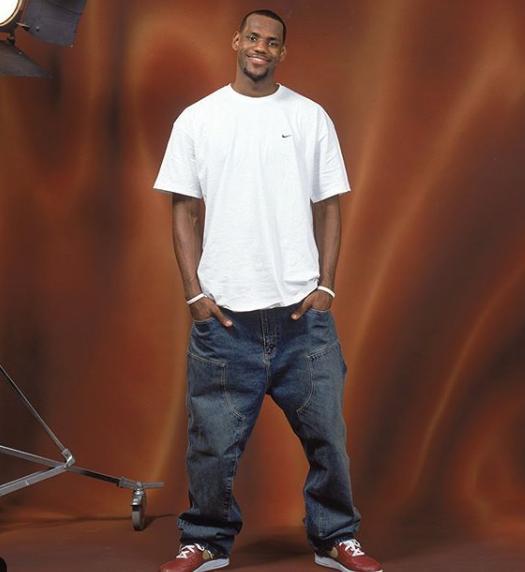 体坛：2003-06年龄段，中国队对韩国队的战绩已占据优势（体坛：在2003-06年龄段，中国队对韩国队的交锋战绩占优）