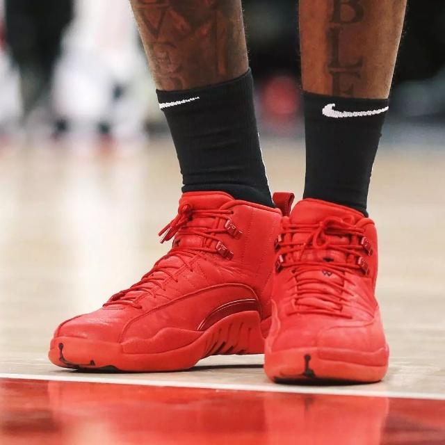 德转预热戴维身价：最高4500万欧不变，最低下跌至3000万欧（德转前瞻戴维估值：上限维持4500万欧，下限下调至3000万欧）